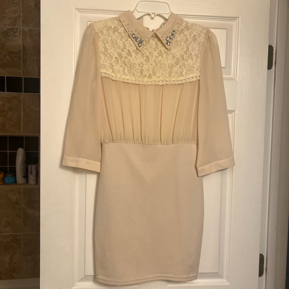 Elegant Cream Lace Dress